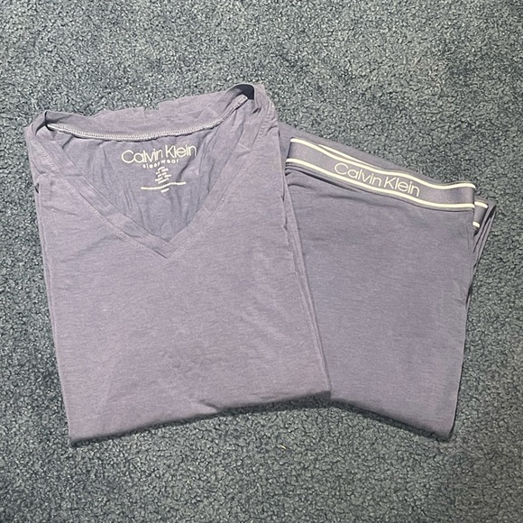 Calvin Klein 2 Piece Sleepwear/Loungewear  Size S/P Short Sleeve - Picture 1 of 9